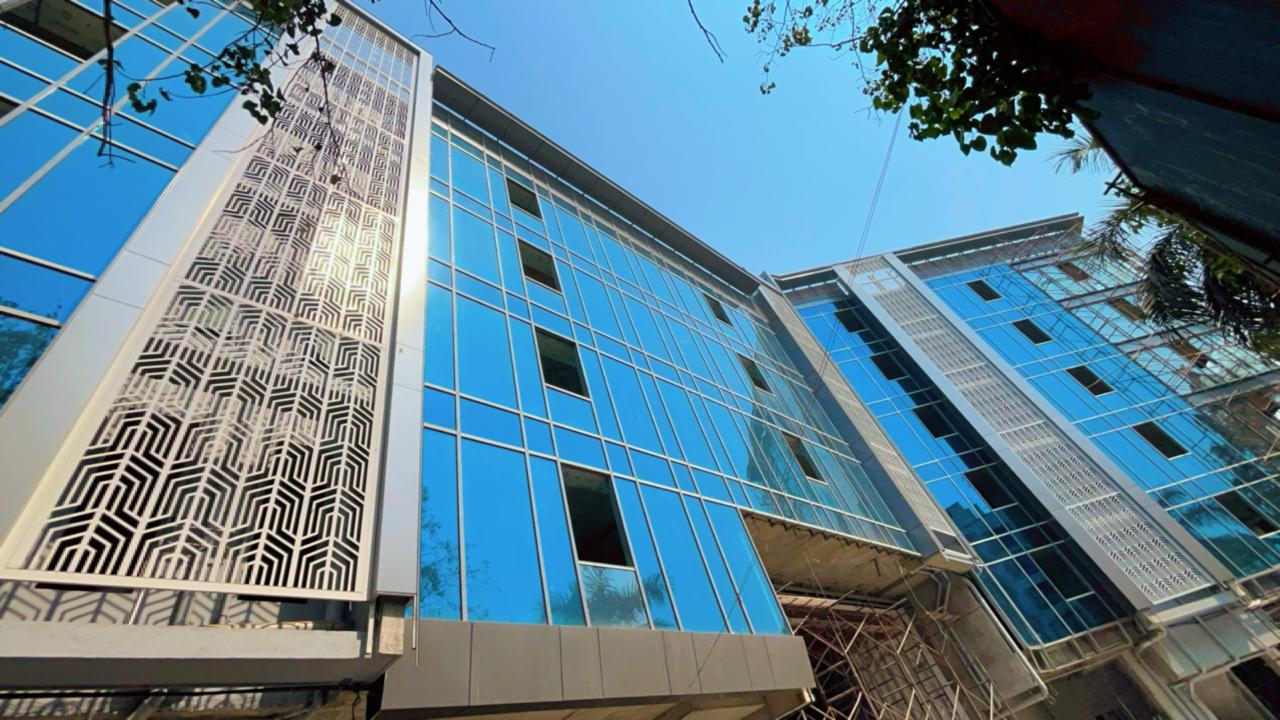 Second Avenue in Andheri East