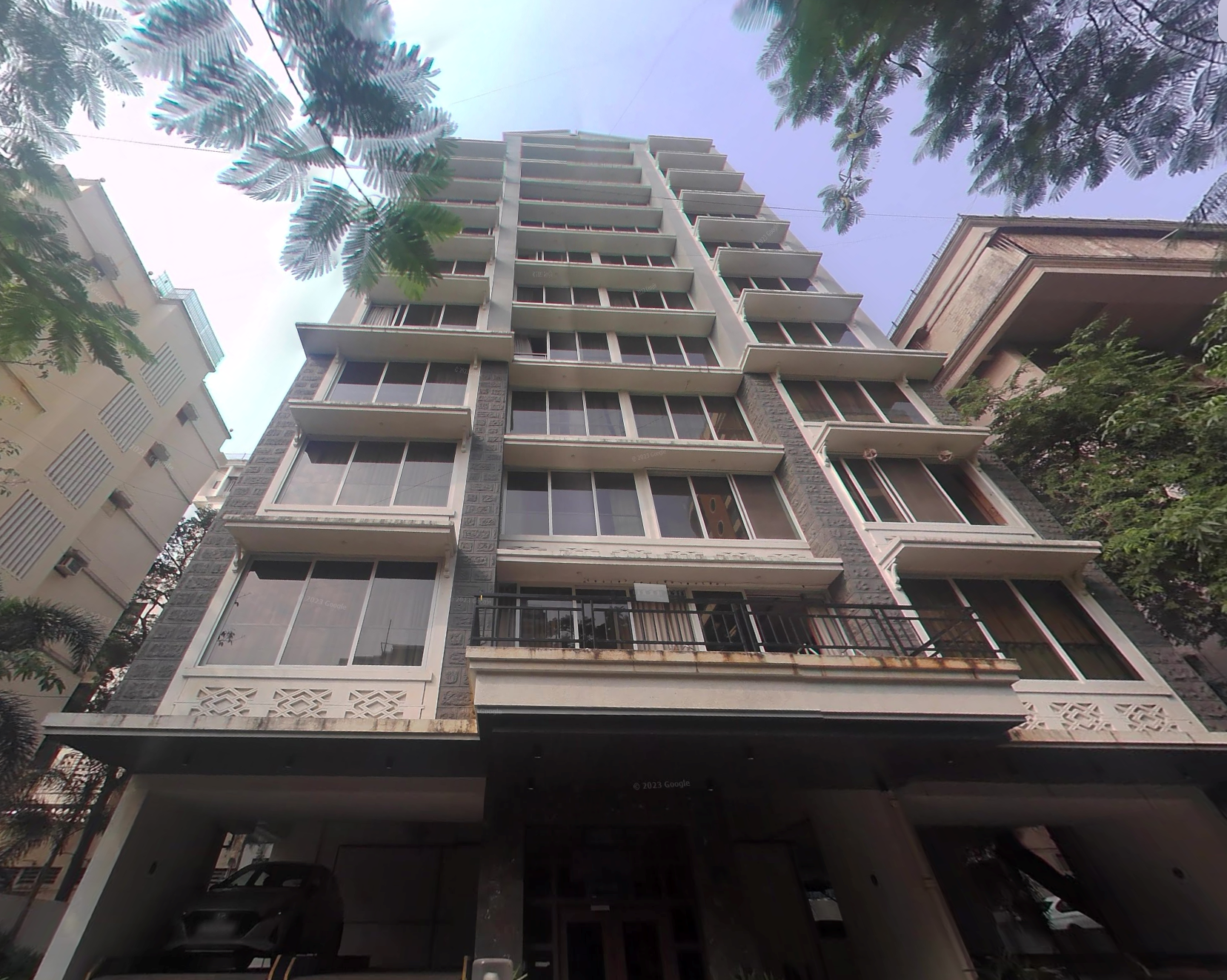 4 BHK Fairmont Building in Bandra West