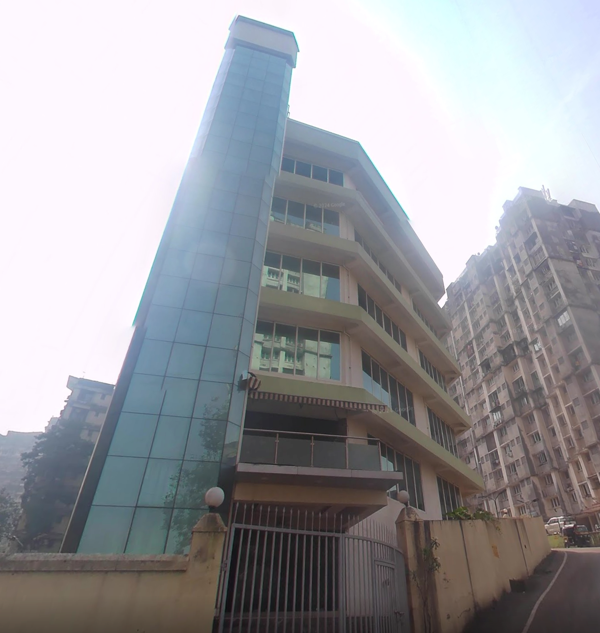 Kapole House in Goregaon East