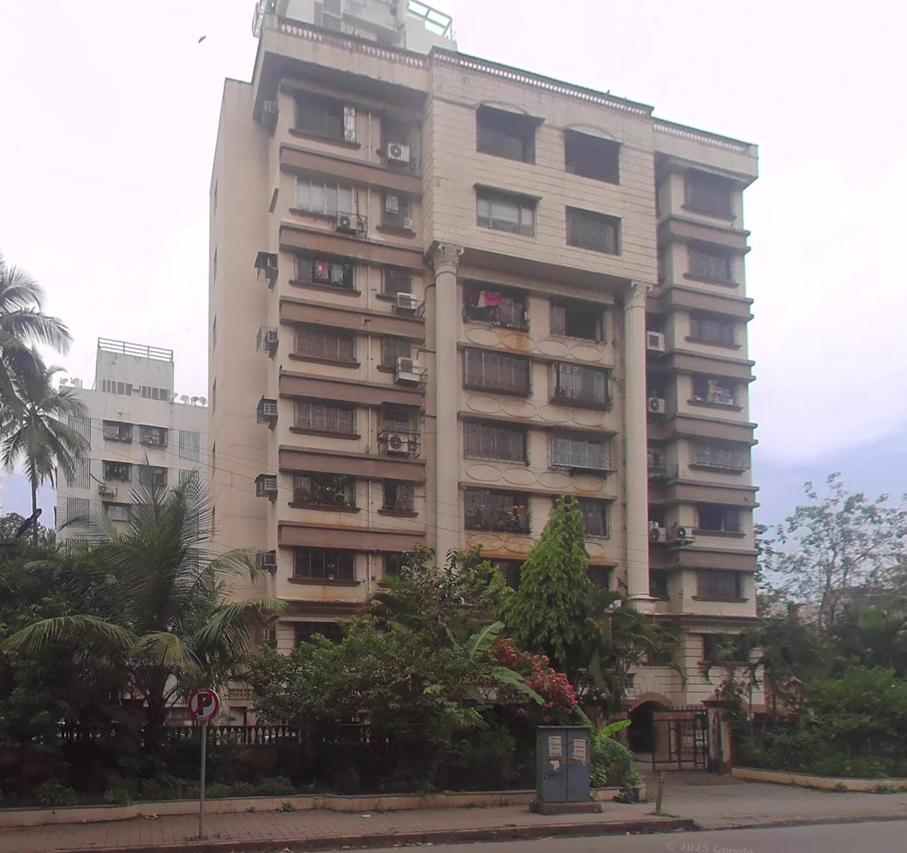 Cadel Plaza flat for rent - Image 2