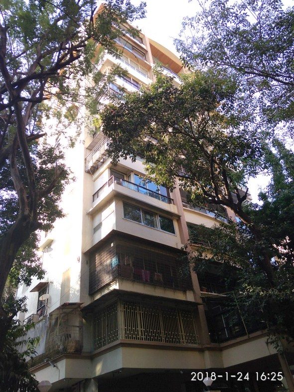 Kanta Apartment in Santacruz West