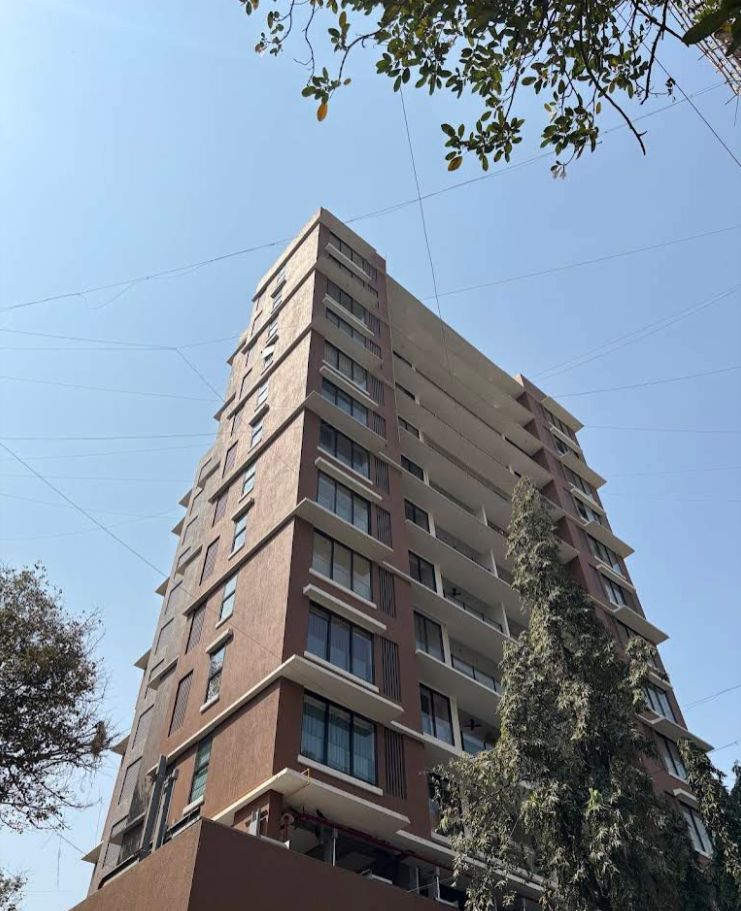 2 BHK Laxmi Nivas in Khar West