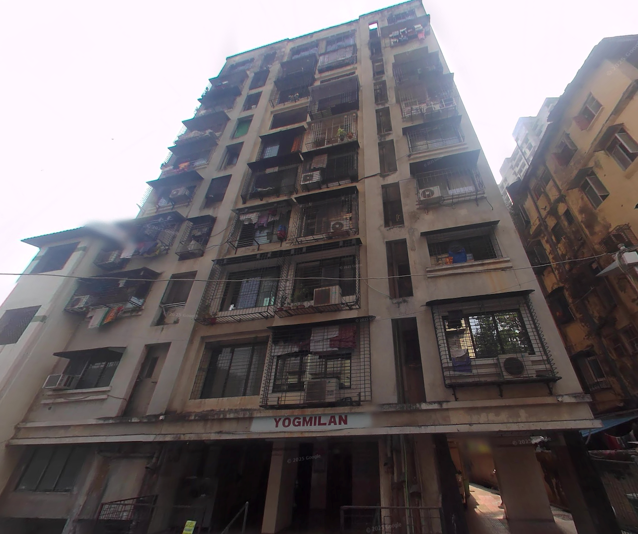 2 BHK Yog Milan Building in Tardeo