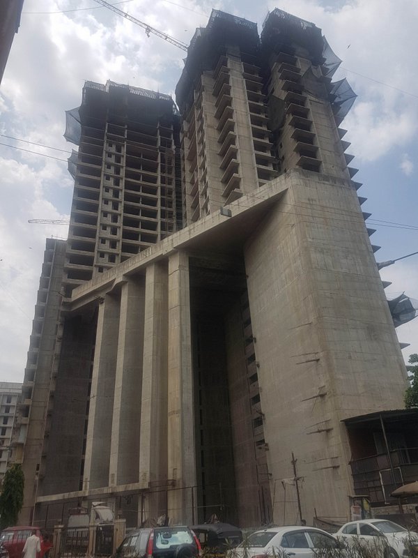 2 BHK Lamor in Andheri West