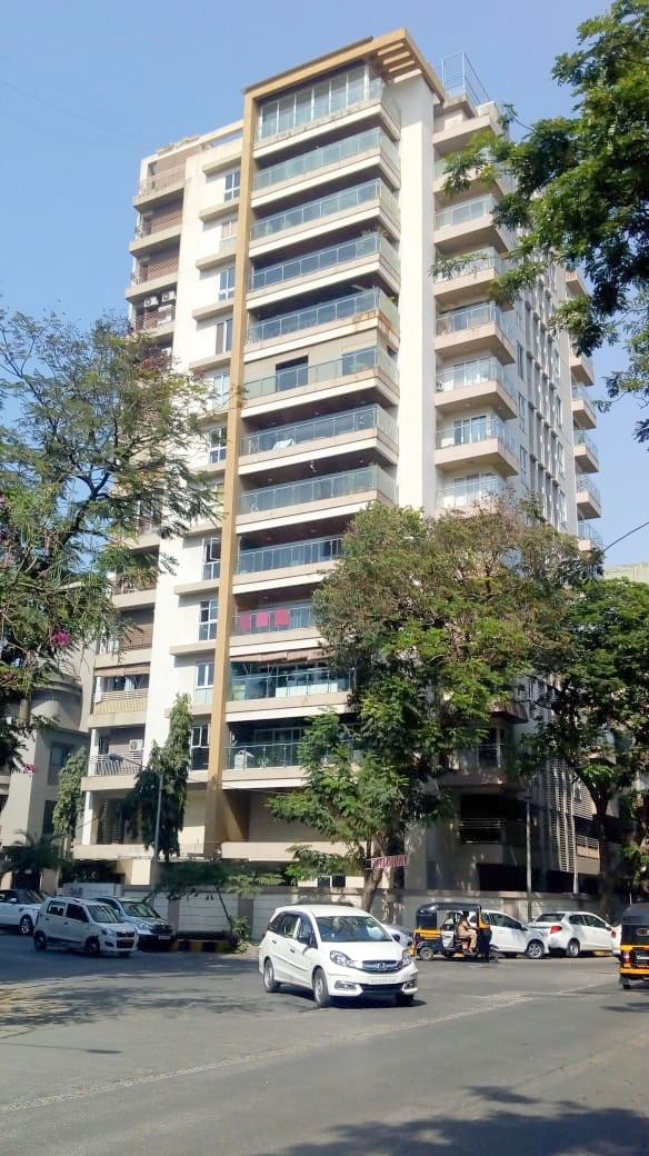 Lodha One for rent in Juhu