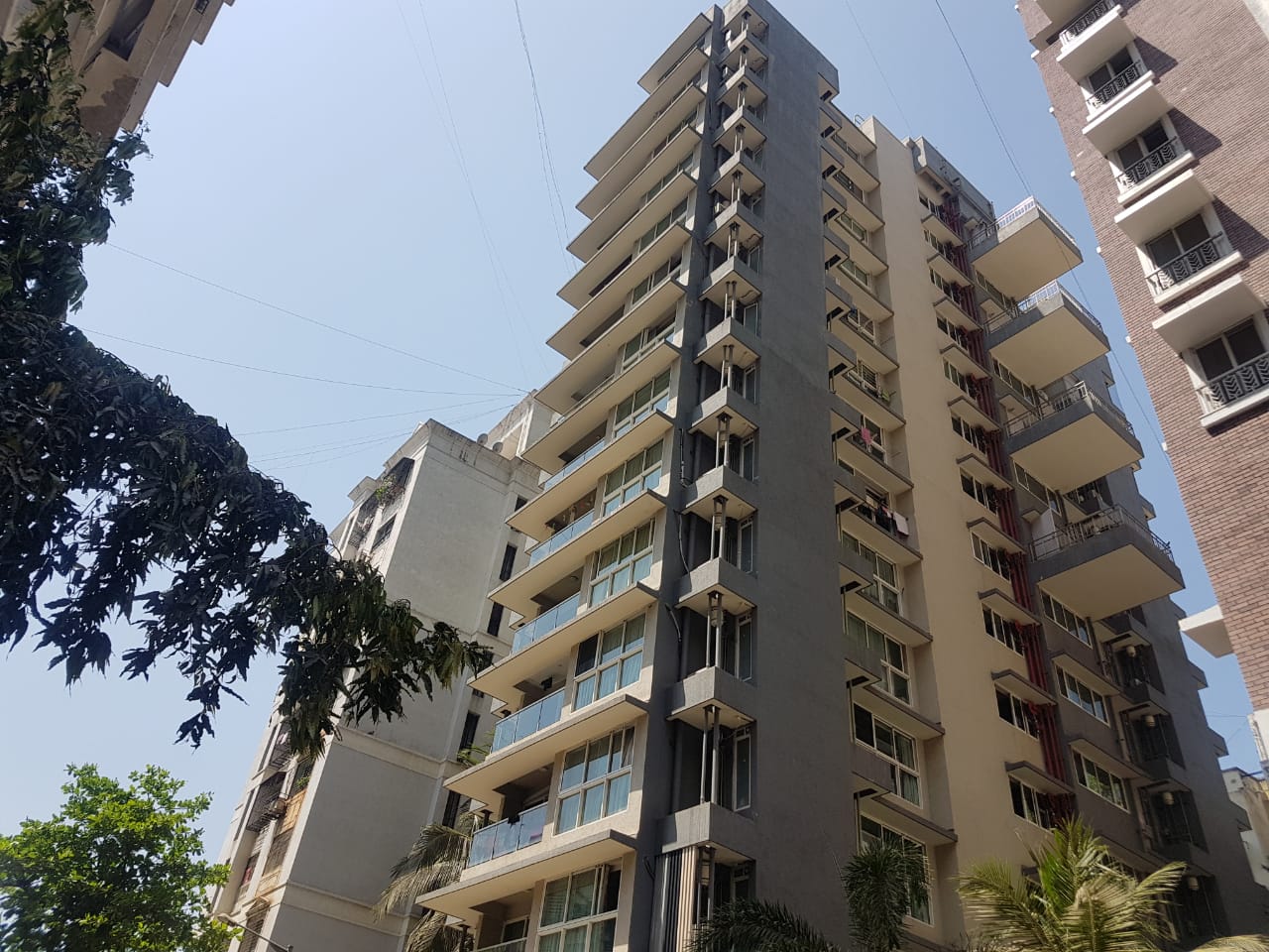 Om Niwas — Juhu