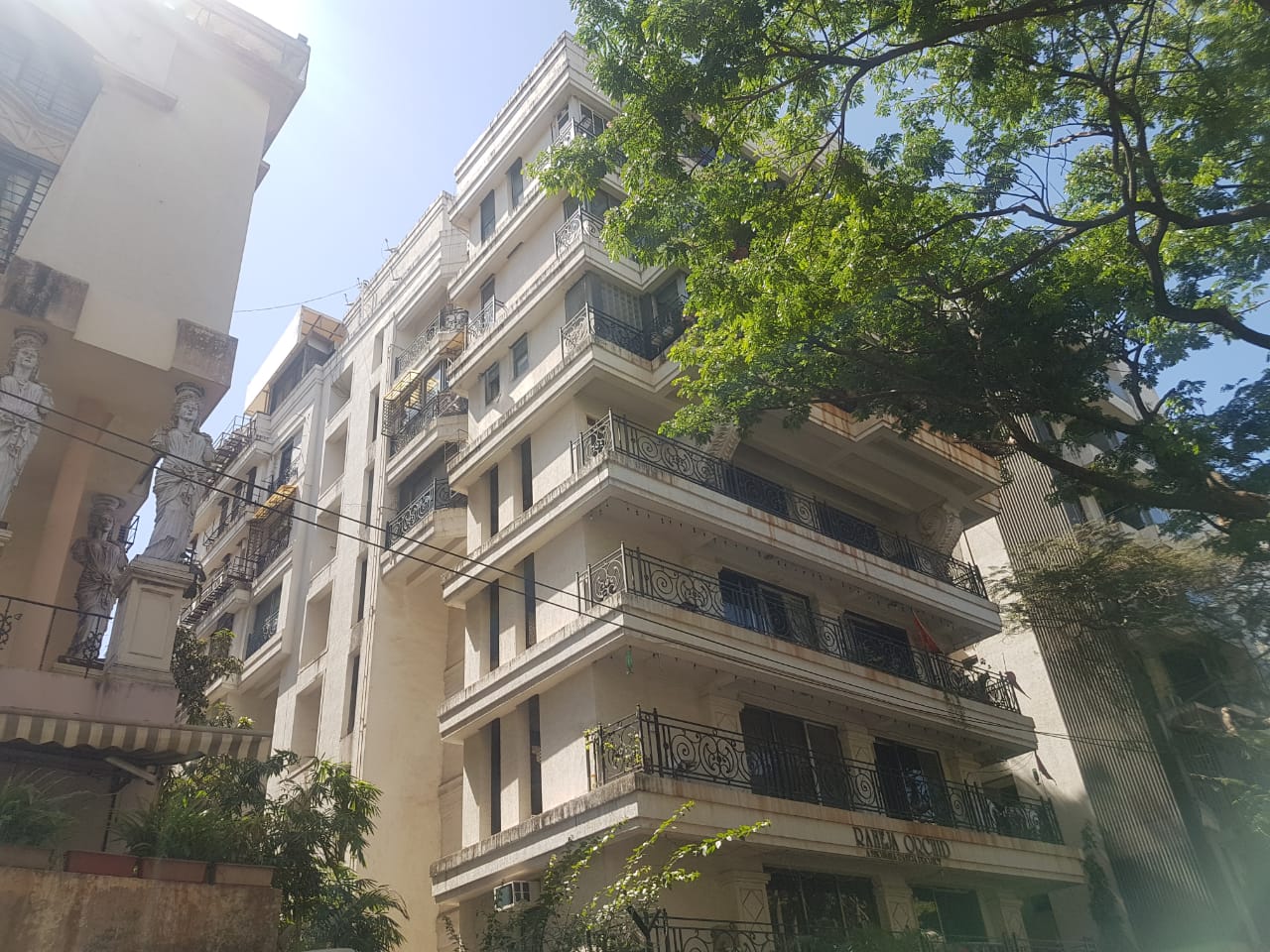 Raheja Orchid in Juhu
