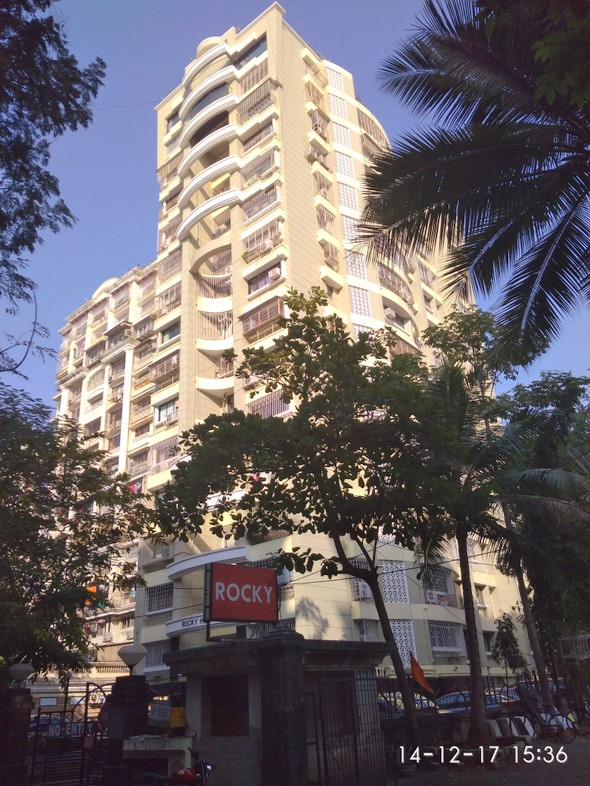 3 BHK Rocky Hill in Bandra West