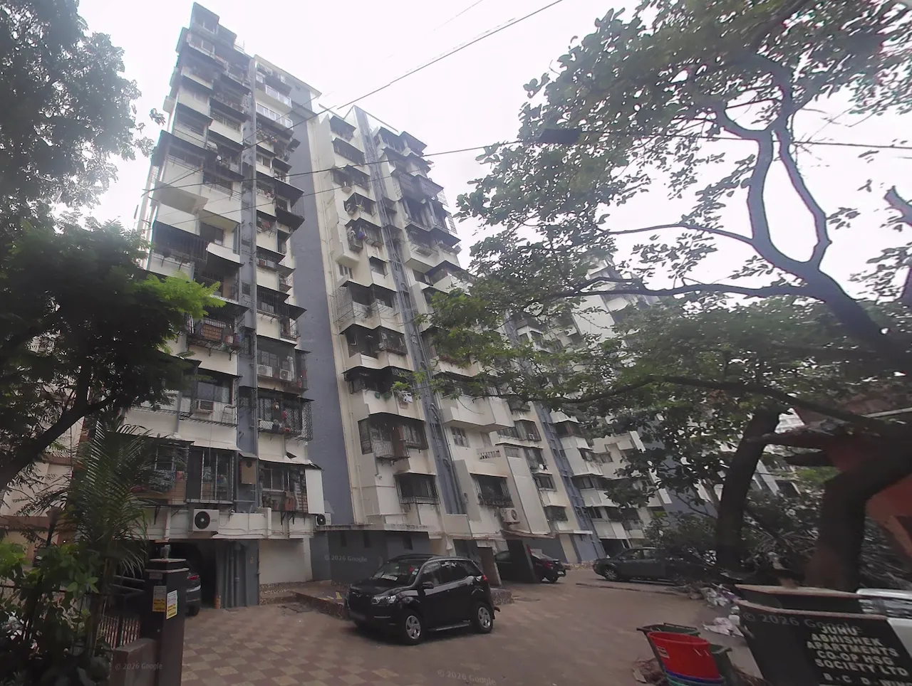 Juhu Abhishek in Andheri West