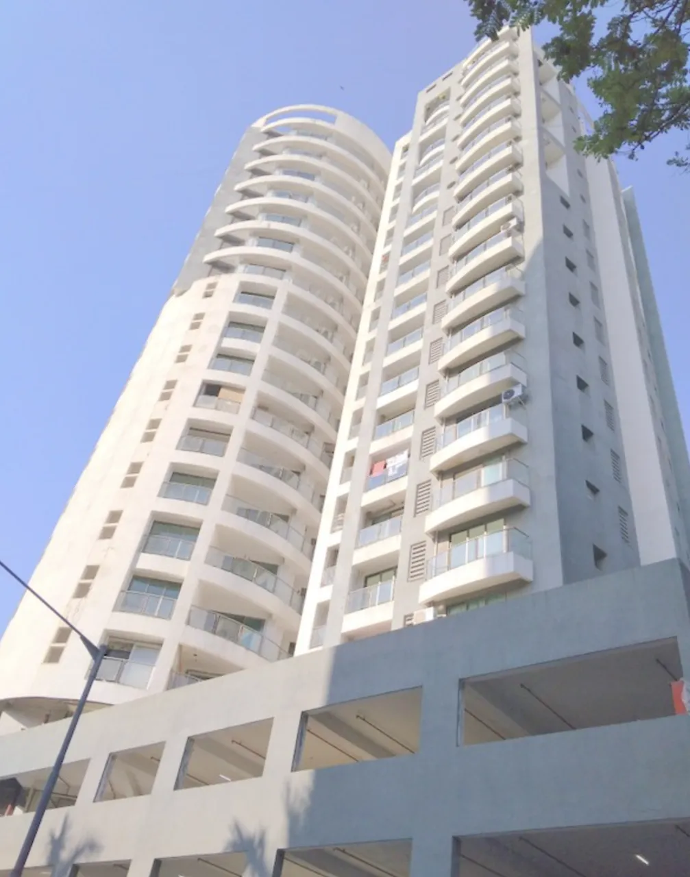 Cosmopolis — Andheri West (2)