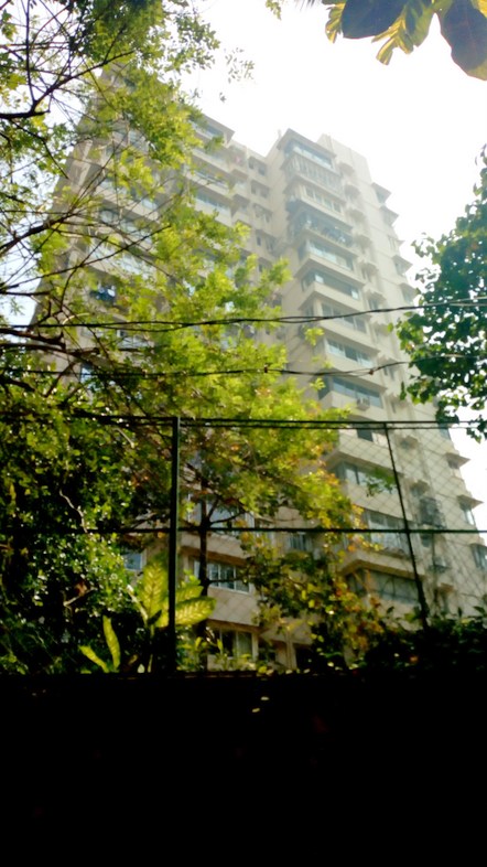 Everest Chamber in Walkeshwar