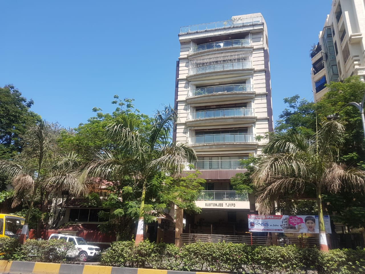 Rustomzee 7 JVPD — Juhu