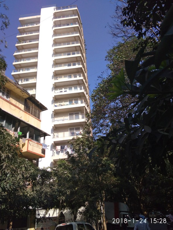 Seasons Heights in Santacruz West