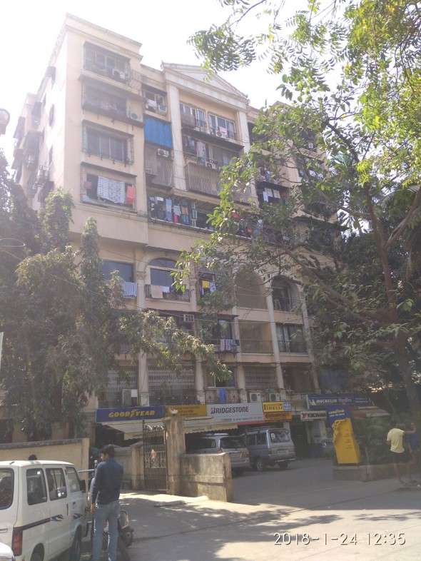 Jolly Apartment in Santacruz West