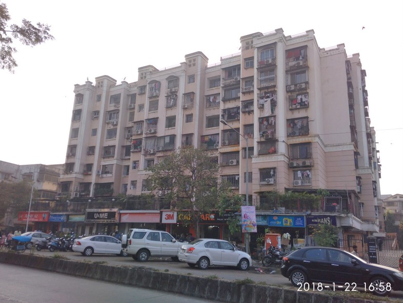 1 Dheeraj Heritage Residency in Santacruz West