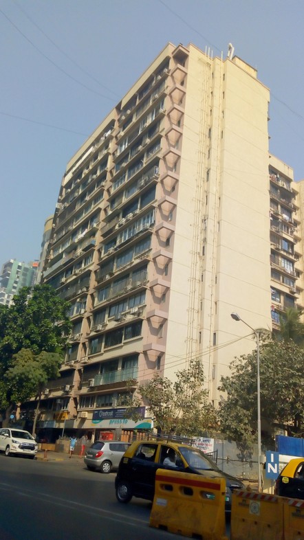 Matru Ashish for rent in Nepeansea Road