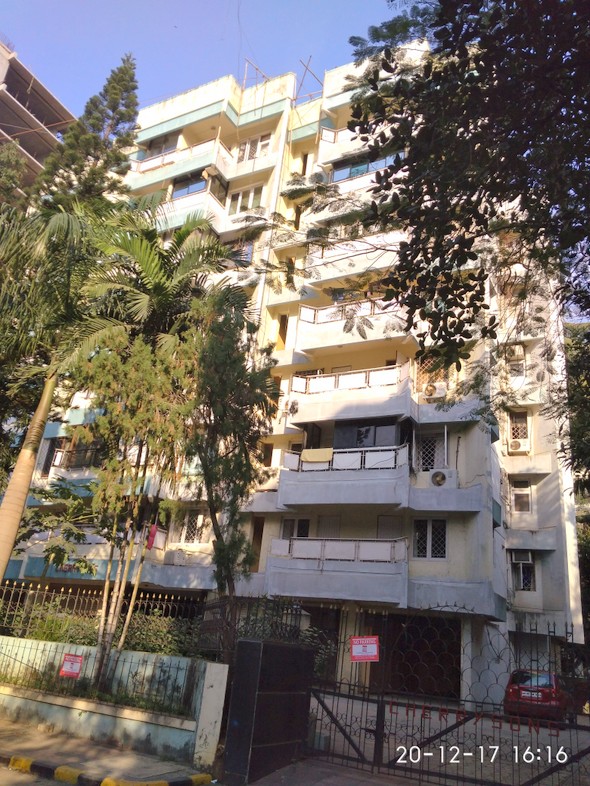 Cherrysons in Bandra West