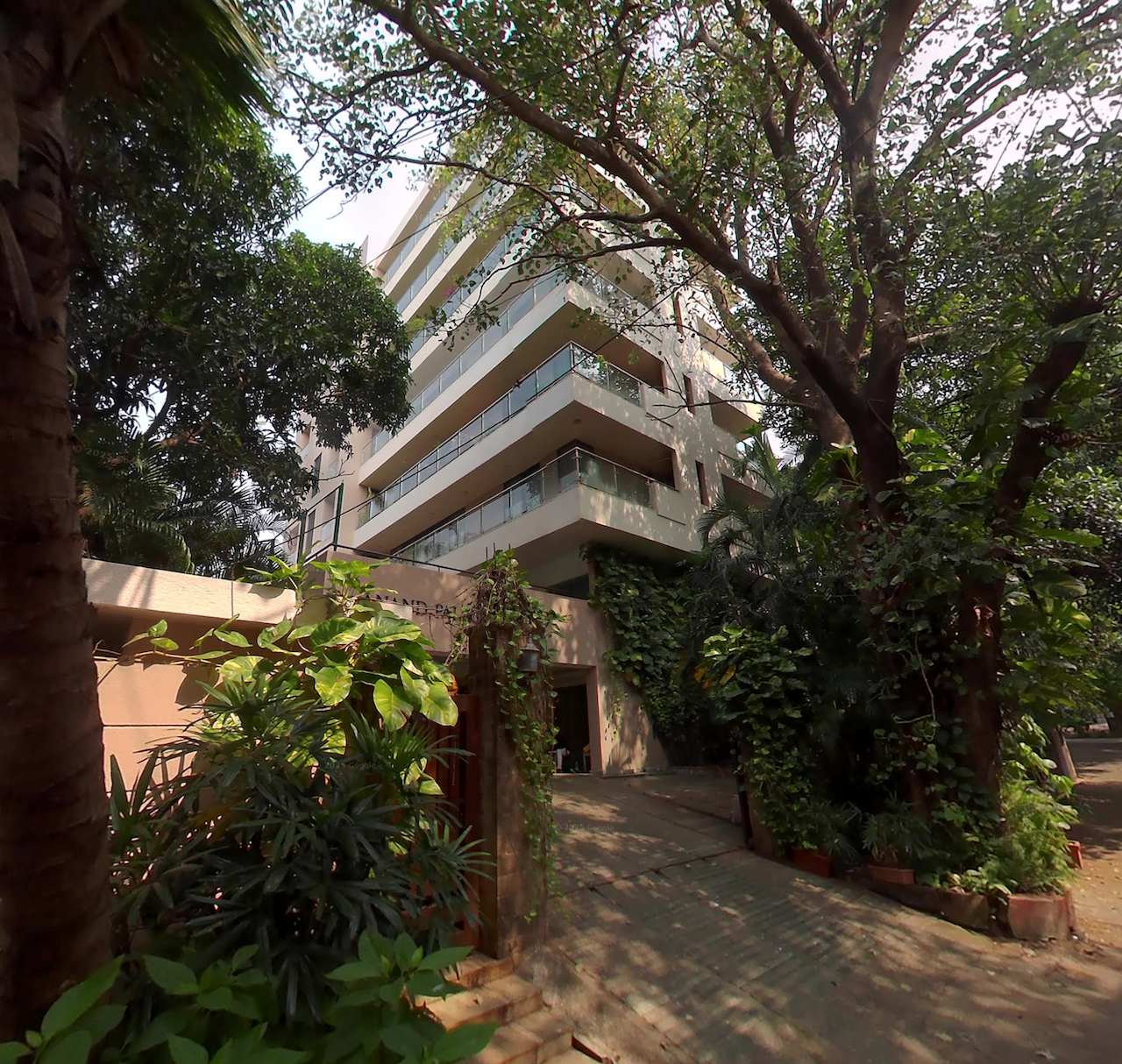 Anand Palace in Bandra West