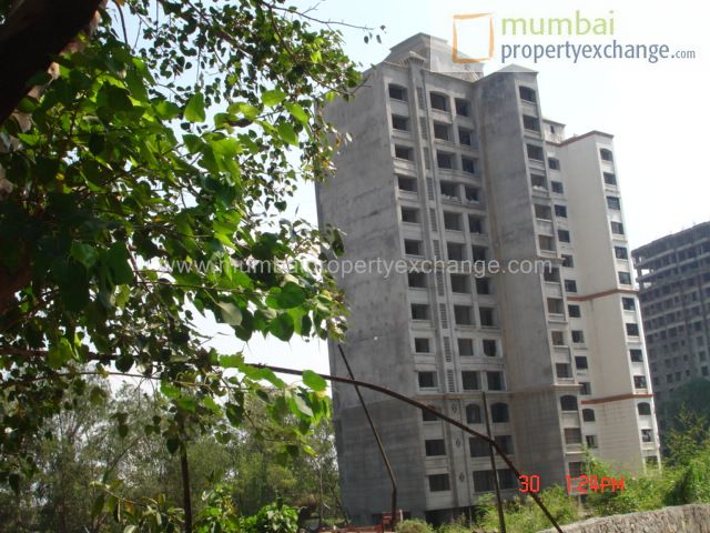 Maple Heights flat for rent - Image 6