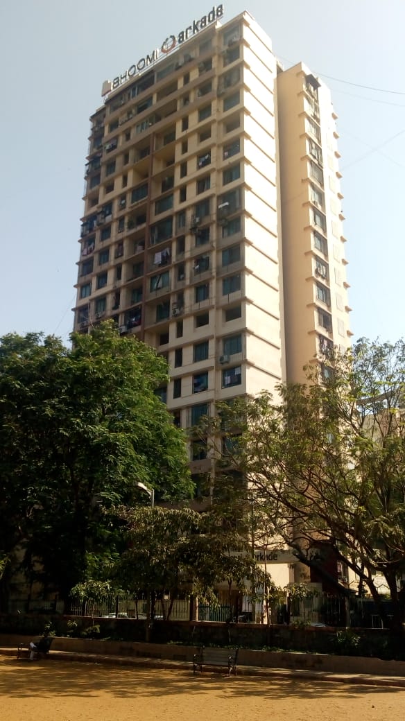 Bhoomi Arcade for rent in Kandivali East