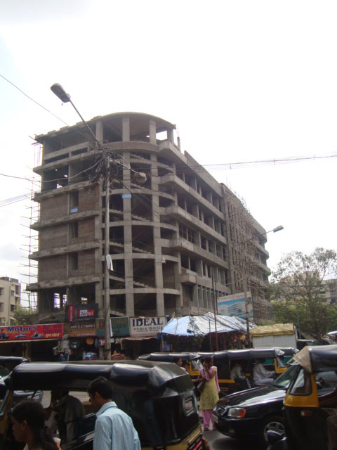 Nirlon flat for rent - Image 3