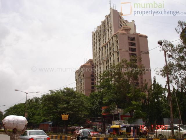 Runwal Heights โ Mulund West (4)