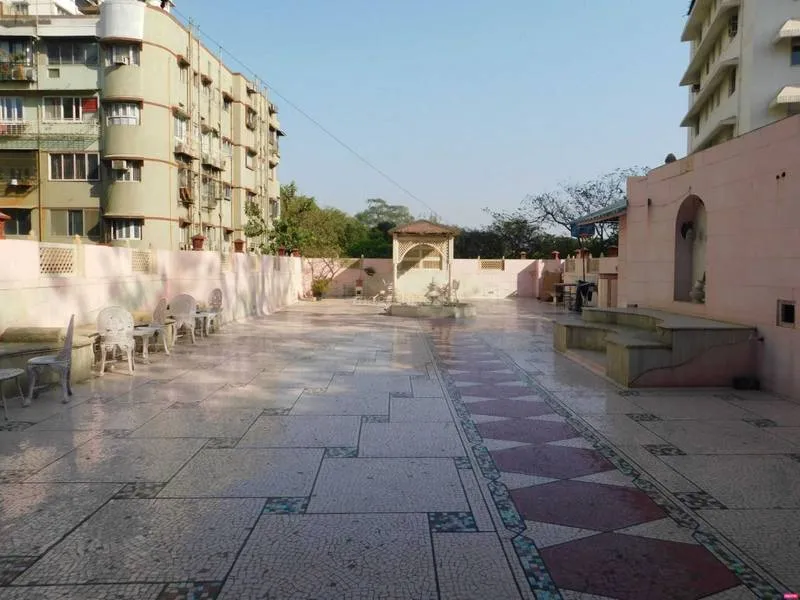 4 BHK in Veena Tower