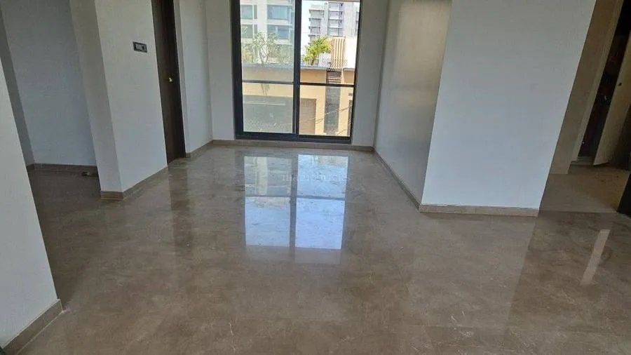 Manohar — Bandra West (2)