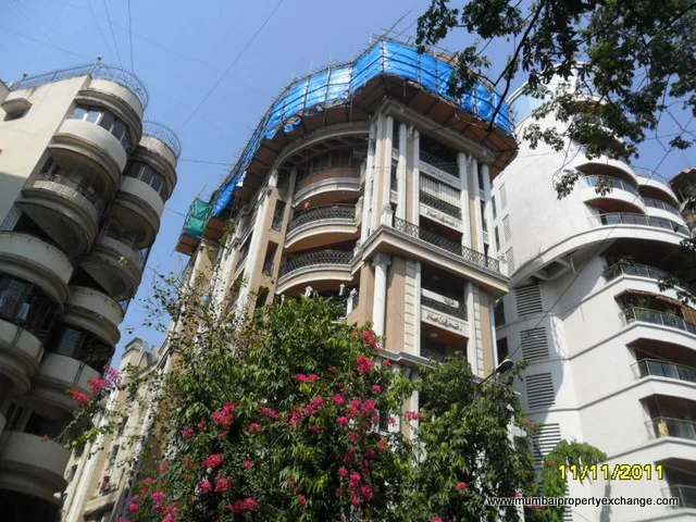 La Vie — Khar West