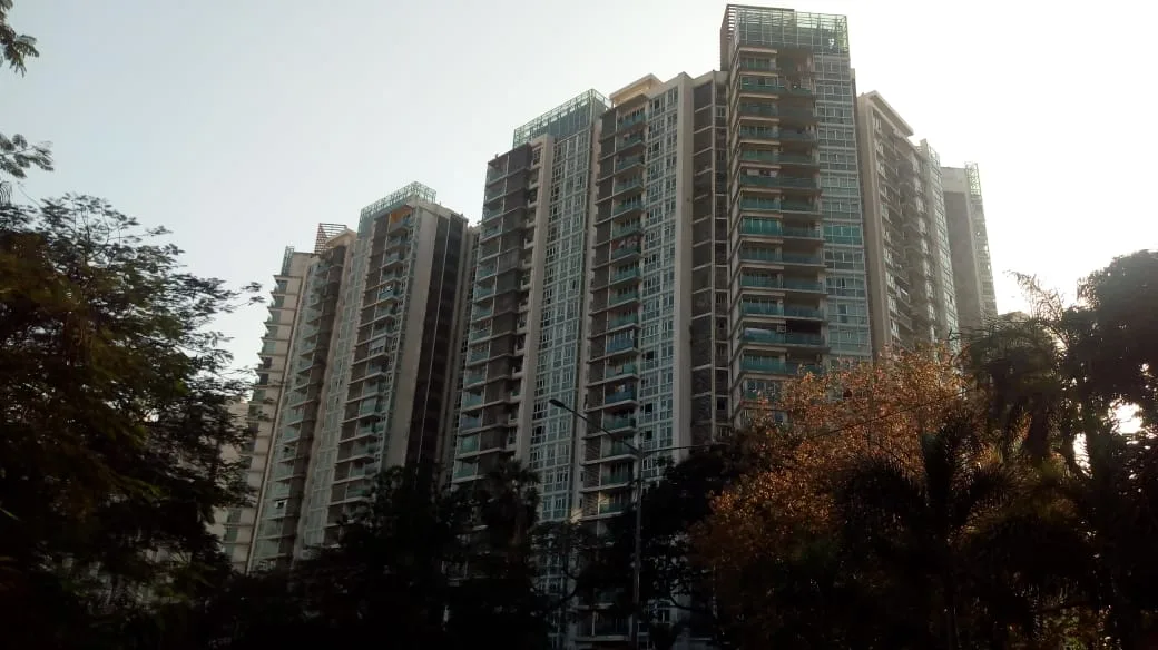 2 BHK Whispering Palms XX-Clusives II in Kandivali East