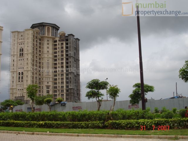 Villa Royale — Thane West