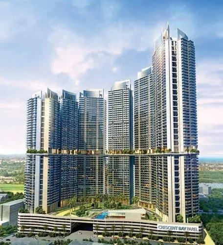 Crescent Bay โ Parel