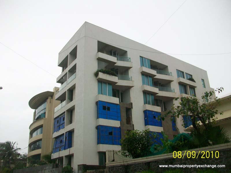 Chateau Paradise โ Worli