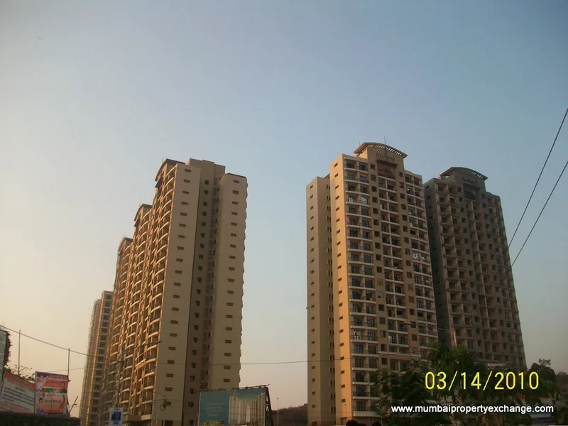 Raheja Heights โ Goregaon East