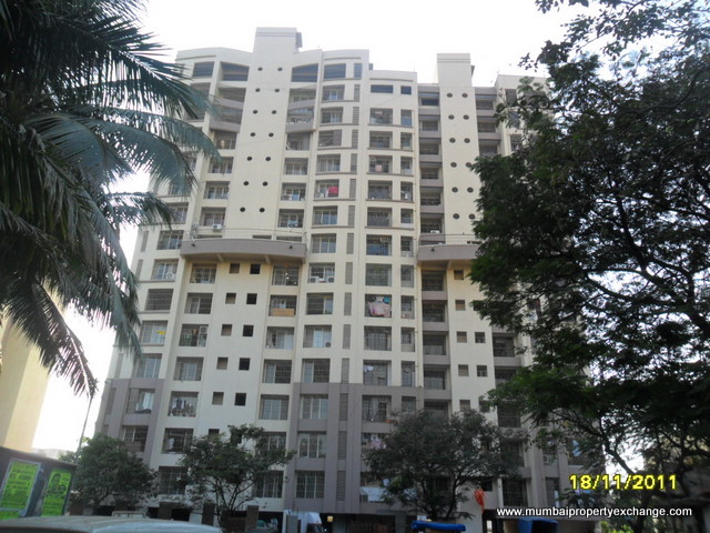 3 BHK Kumar Buena Vista in Bandra East
