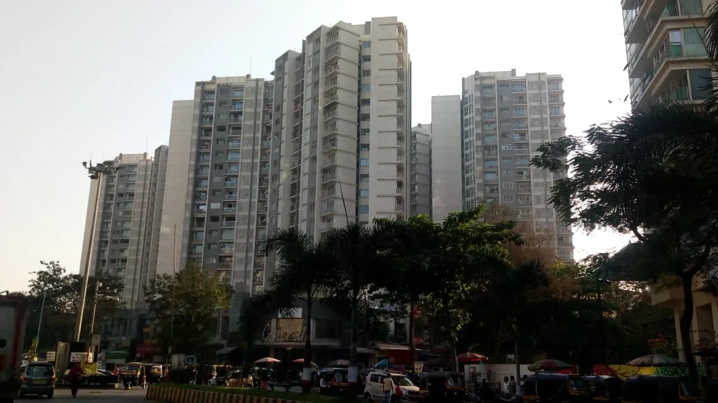 Octa Crest, Lokhandwala Complex,Behind Centrium Mall, Kandivali East — Sold Out photo