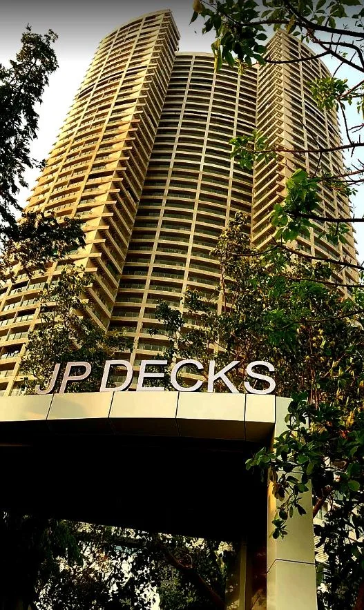 JP Decks โ Goregaon East