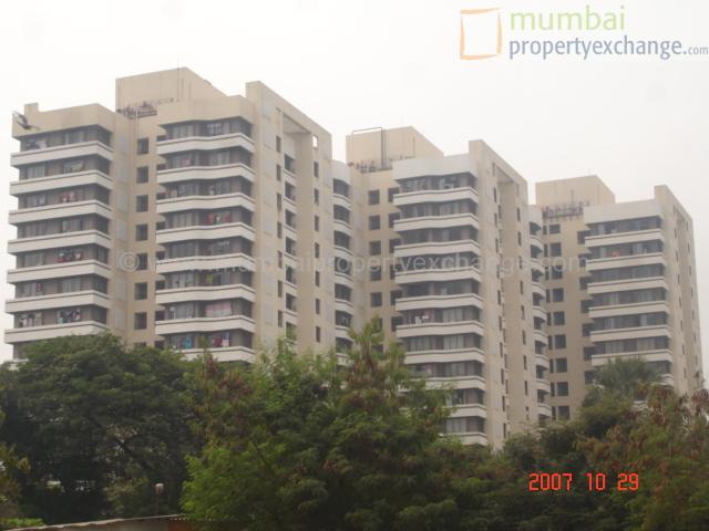 2 BHK Kalpataru Gardens in Kandivali East