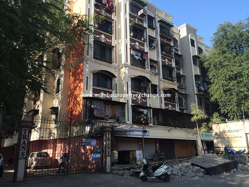 2 BHK Trans Apartment in Andheri East