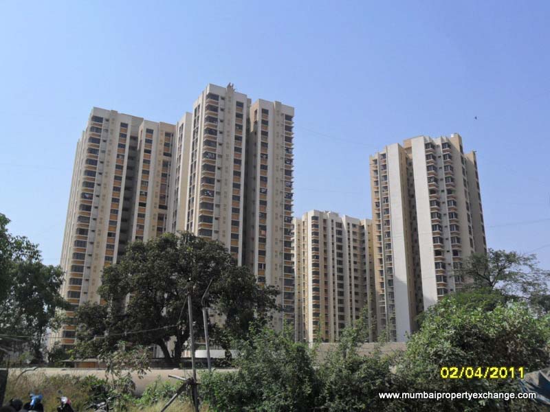 Runwal Garden City — Thane West