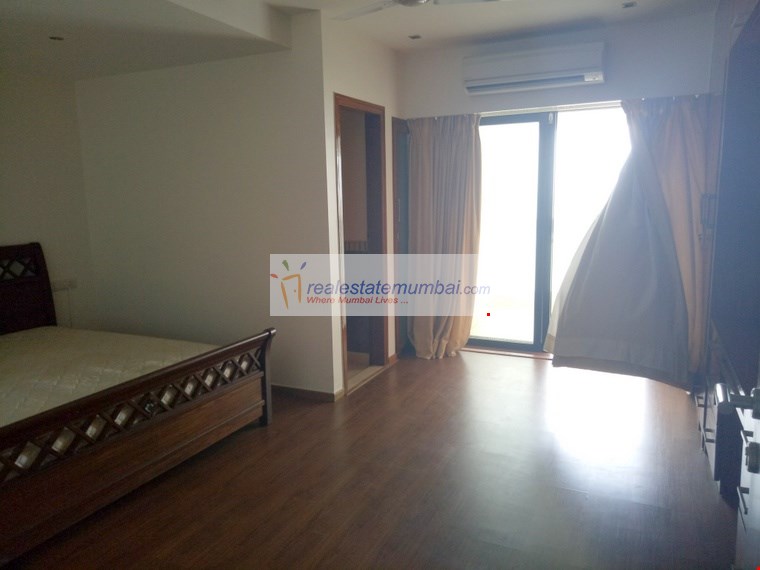 Quantum Park — Khar West (4)