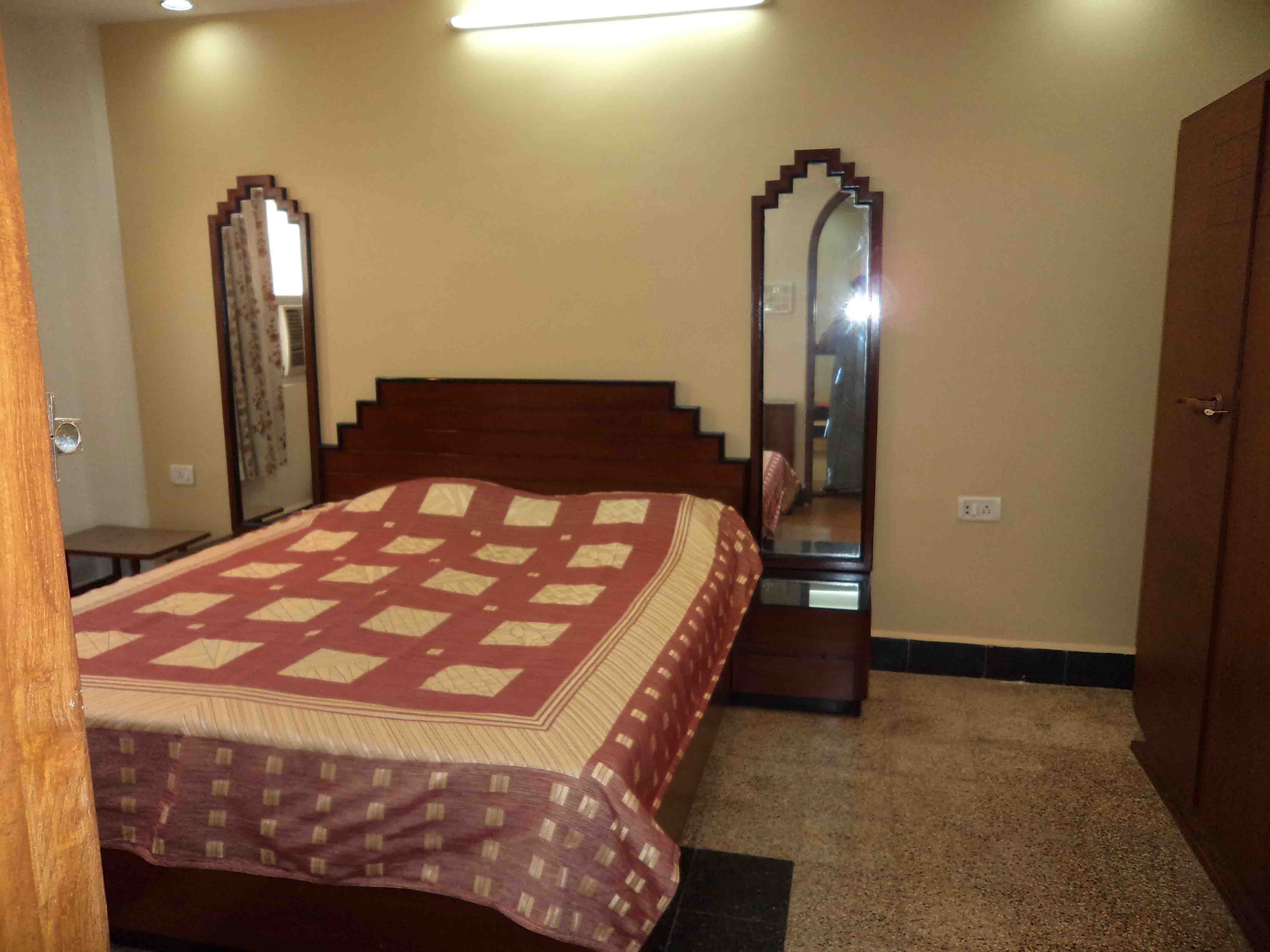 Jorawar Bhavan โ Marine Lines