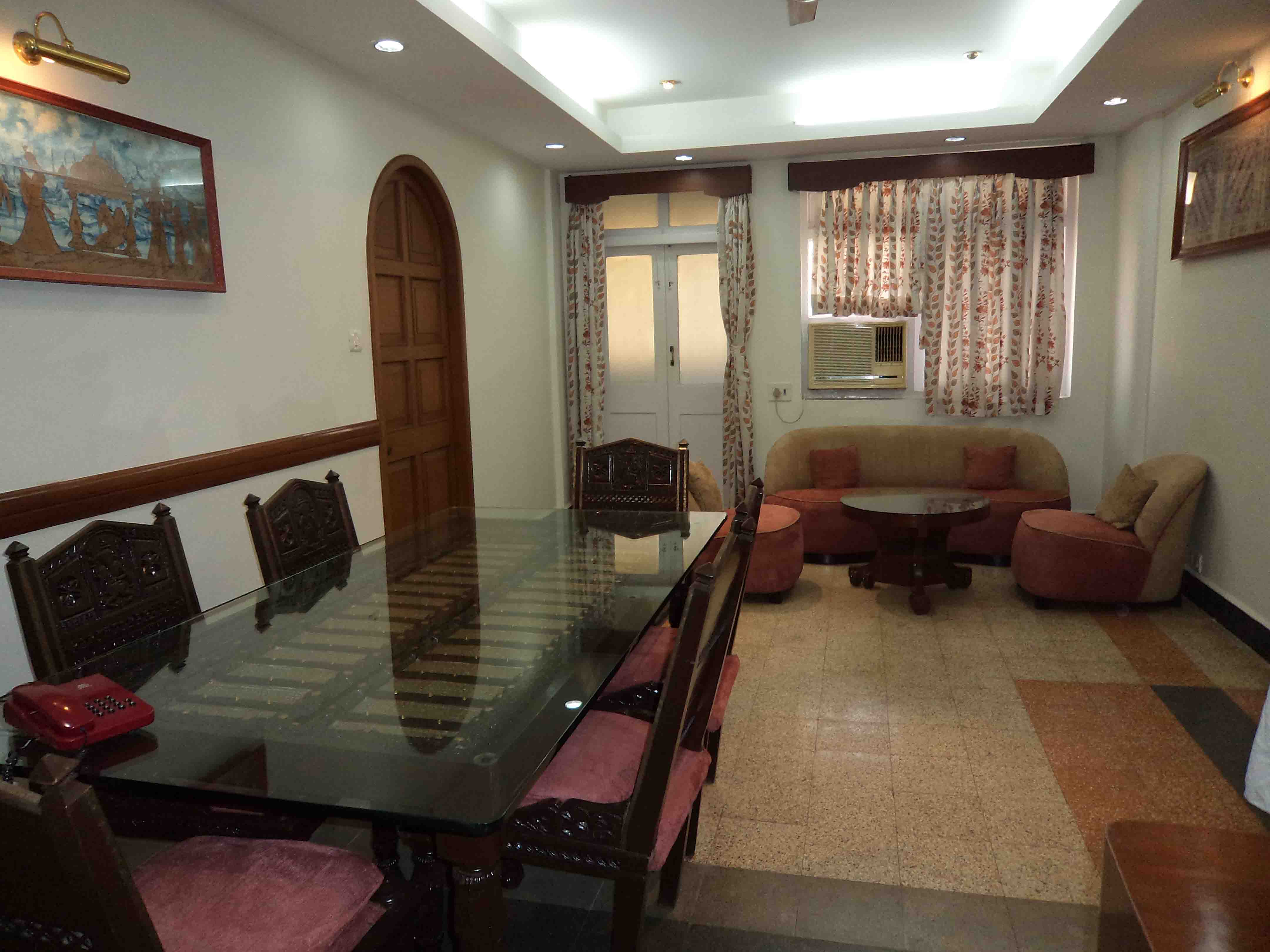 Jorawar Bhavan โ Marine Lines
