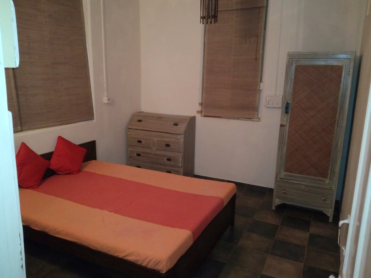 Utility Mansion — Khar West