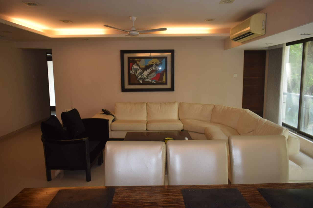Urvashi Terraces — Khar West