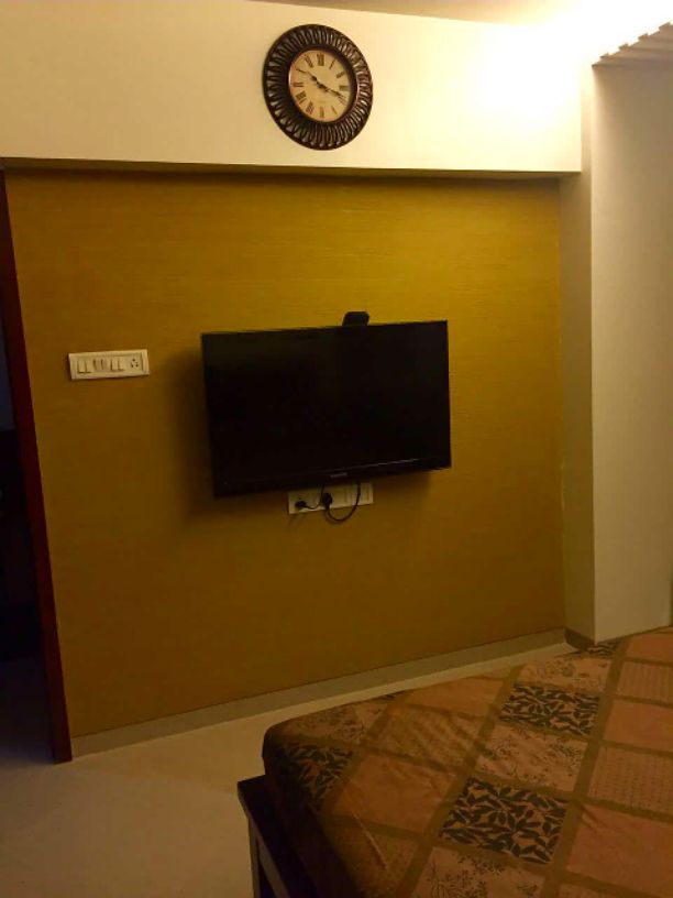 Lok Nirman — Khar West