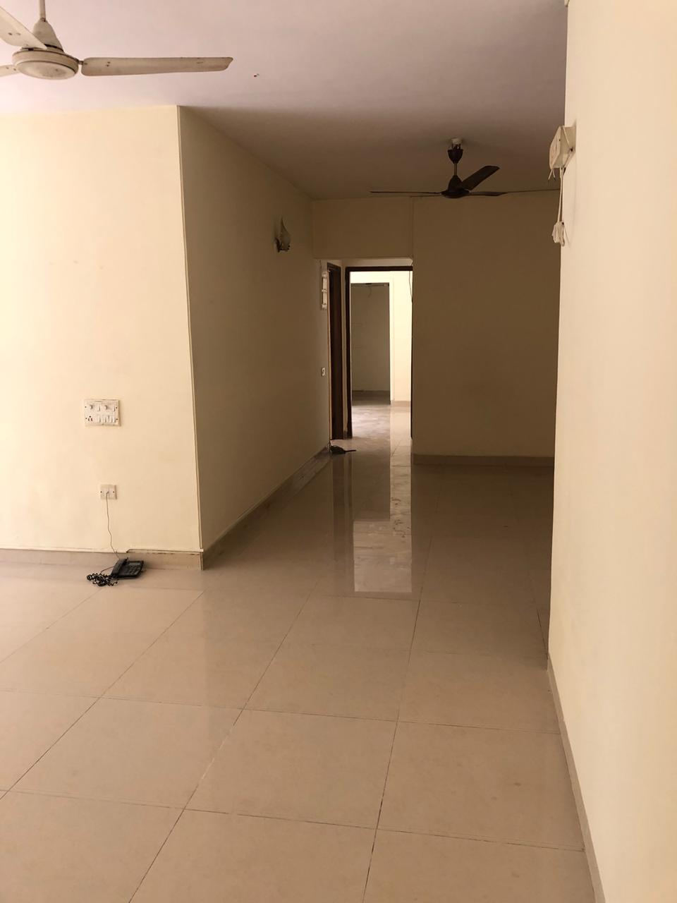 Rushi Towers flat for rent - Image 3