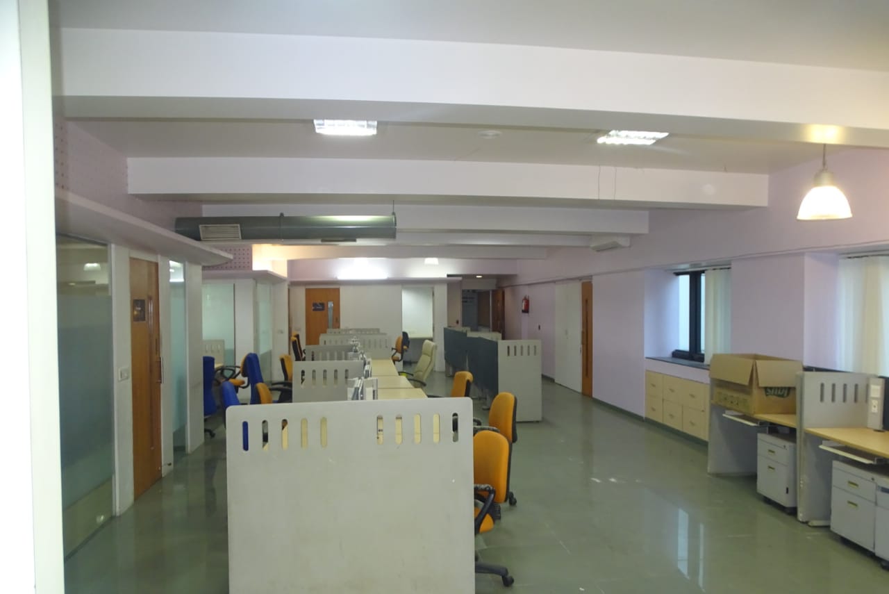 Valecha Chambers โ Andheri West