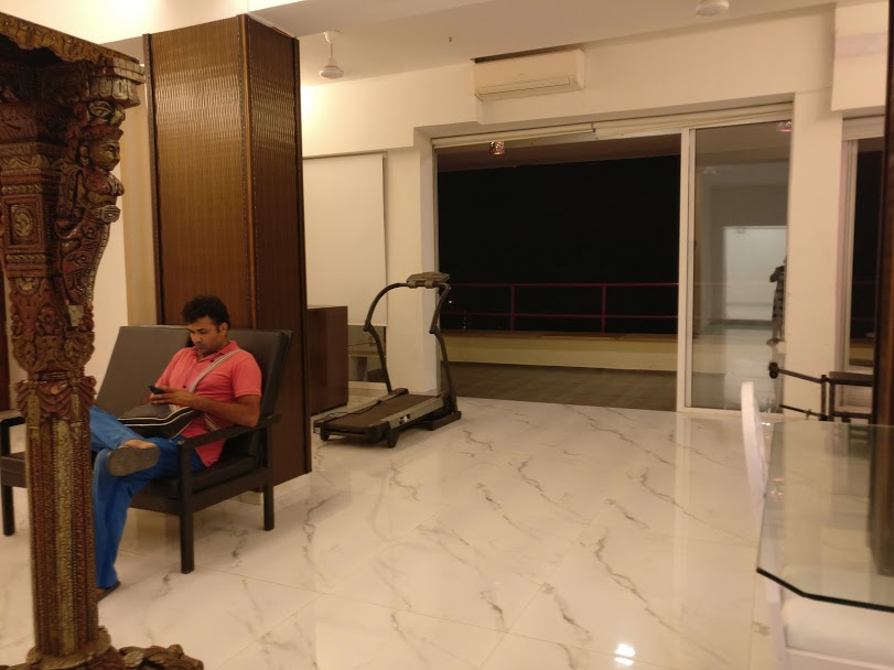Link Side — Bandra West (5)