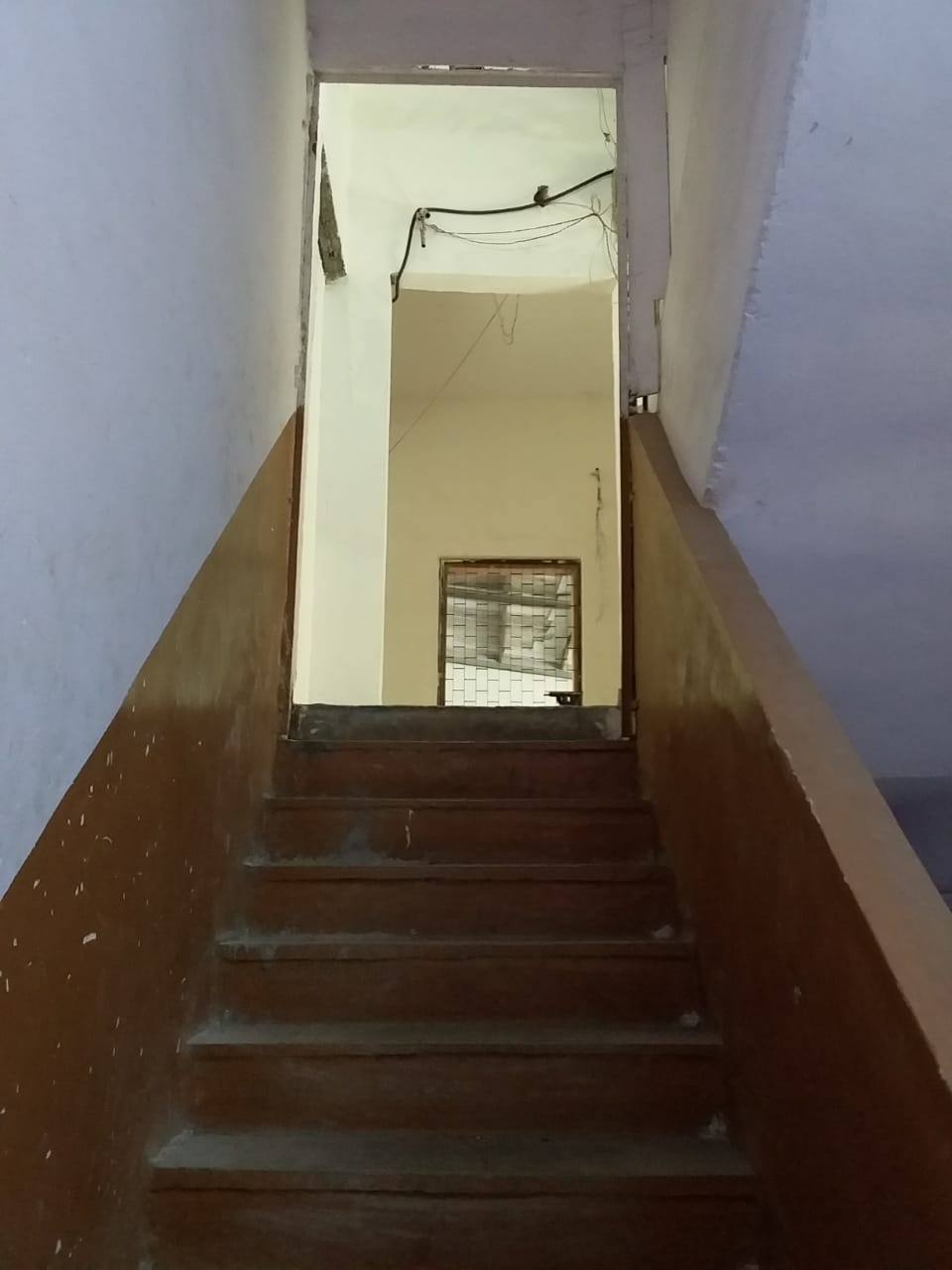 Cama Industrial Estate flat for rent - Image 2